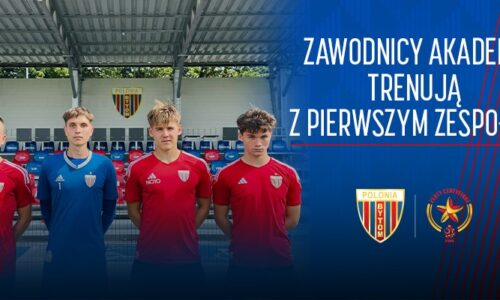 Młodzi piłkarze Akademii trenują z pierwszym zespołem!